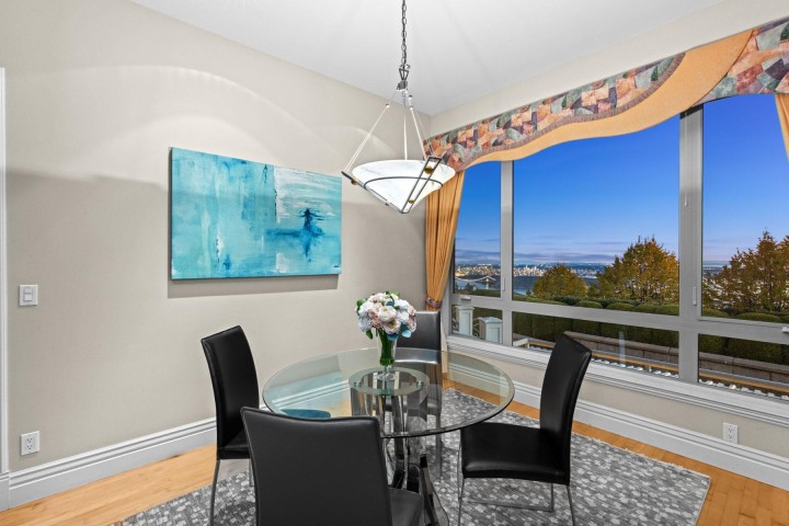 Photo 8 at 1579 Errigal Place, Canterbury WV, West Vancouver