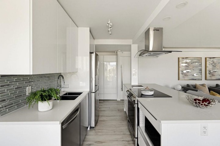 Photo 14 at 1103 - 1575 Beach Avenue, West End VW, Vancouver West