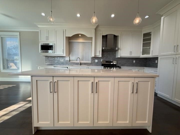 Photo 8 at 2023 Larson Road, Central Lonsdale, North Vancouver
