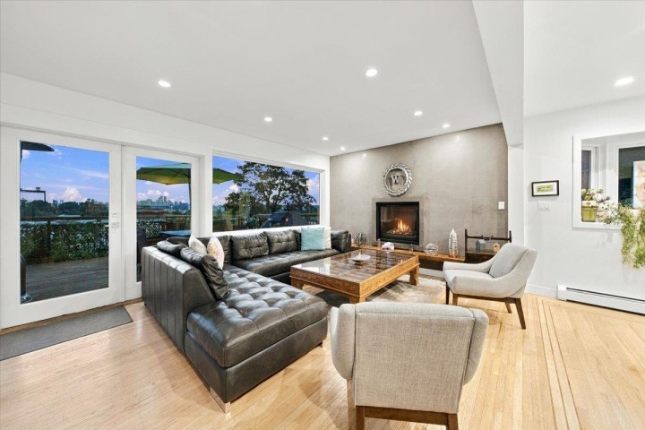 Photo 9 at 1095 W Keith Road, Pemberton Heights, North Vancouver
