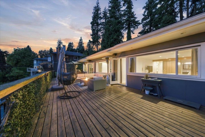 Photo 11 at 1095 W Keith Road, Pemberton Heights, North Vancouver