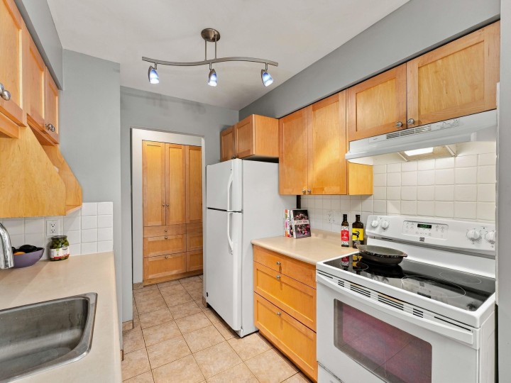 Photo 9 at 2026 Purcell Way, Lynnmour, North Vancouver