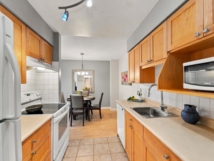 Photo 8 at 2026 Purcell Way, Lynnmour, North Vancouver