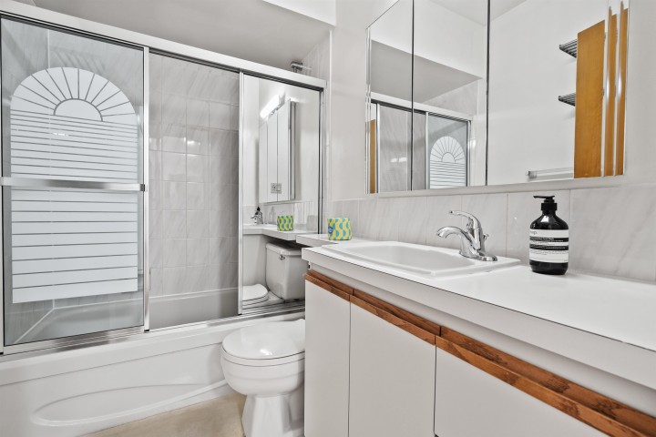 Photo 22 at 8 - 2296 W 39th Avenue, Kerrisdale, Vancouver West