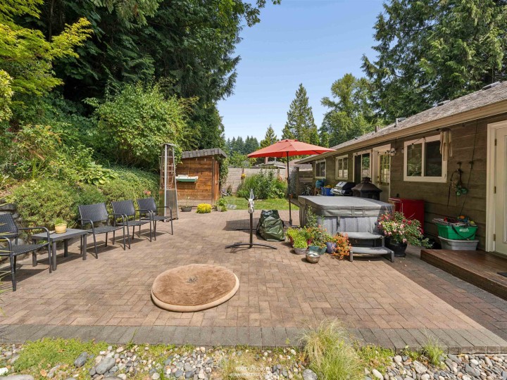 Photo 26 at 1525 Avonlynn Crescent, Westlynn, North Vancouver