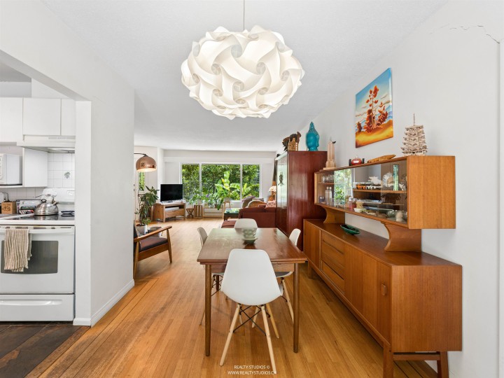 Photo 9 at 1525 Avonlynn Crescent, Westlynn, North Vancouver