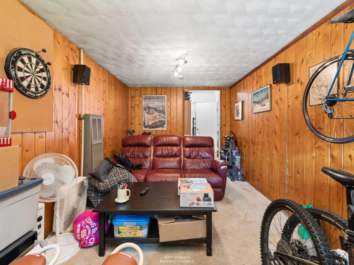 Photo 21 at 1525 Avonlynn Crescent, Westlynn, North Vancouver
