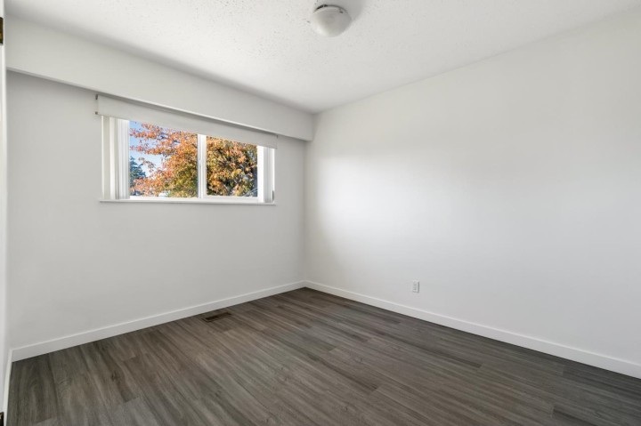 Photo 16 at 6527 Tyne Street, Killarney VE, Vancouver East