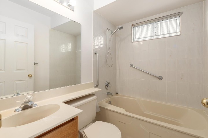 Photo 16 at 3078 E 6th Avenue, Renfrew VE, Vancouver East