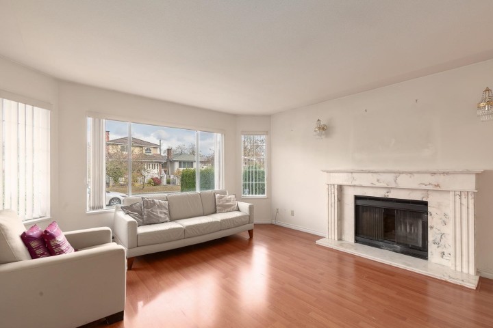 Photo 7 at 3078 E 6th Avenue, Renfrew VE, Vancouver East