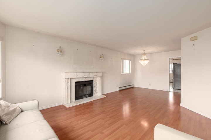 Photo 8 at 3078 E 6th Avenue, Renfrew VE, Vancouver East