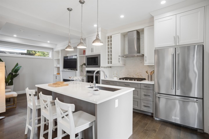 Photo 8 at 2020 Carson Court, Central Lonsdale, North Vancouver