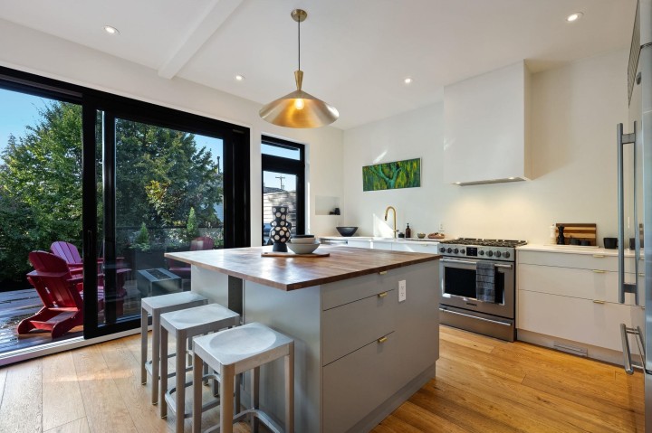 Photo 8 at 3589 Prince Albert Street, Fraser VE, Vancouver East