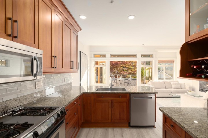 Photo 14 at 1976 W 12th Avenue, Kitsilano, Vancouver West