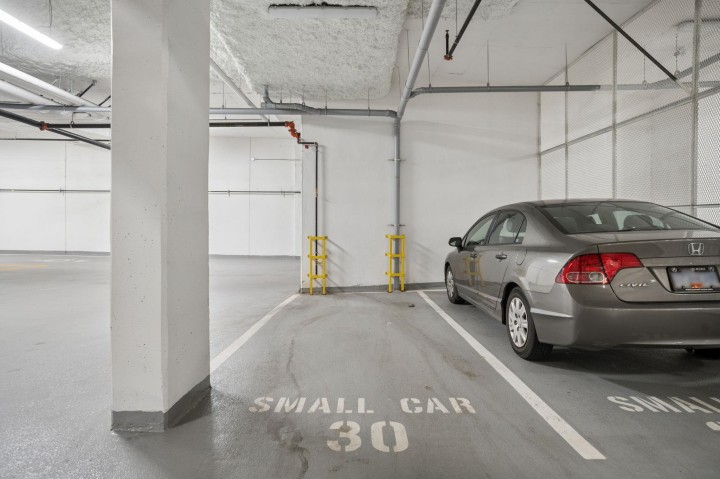Photo 17 at 418 - 3581 Ross Drive, University VW, Vancouver West