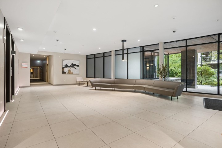 Photo 3 at 418 - 3581 Ross Drive, University VW, Vancouver West