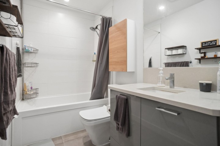 Photo 14 at 418 - 3581 Ross Drive, University VW, Vancouver West