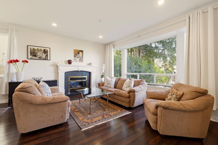 Photo 2 at 5454 Inverness Street, Knight, Vancouver East