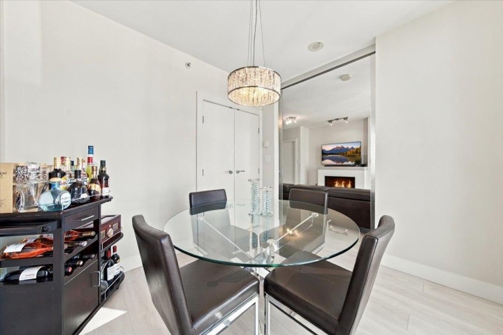 Photo 16 at 2404 - 565 Smithe Street, Downtown VW, Vancouver West
