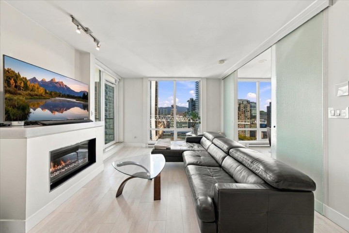 Photo 3 at 2404 - 565 Smithe Street, Downtown VW, Vancouver West