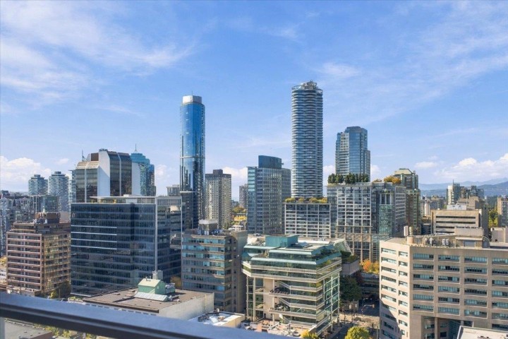 Photo 10 at 2404 - 565 Smithe Street, Downtown VW, Vancouver West