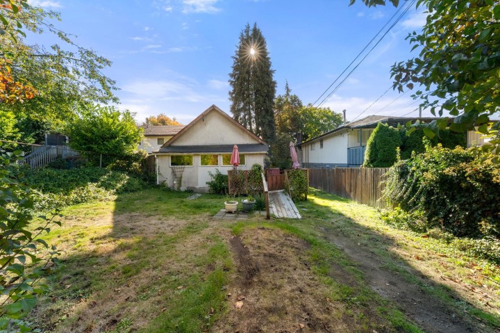 Photo 22 at 652 W 14th Street, Central Lonsdale, North Vancouver