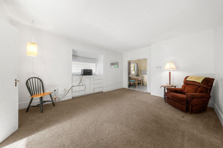 Photo 7 at 652 W 14th Street, Central Lonsdale, North Vancouver