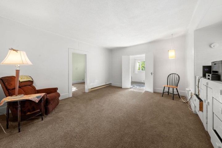 Photo 5 at 652 W 14th Street, Central Lonsdale, North Vancouver