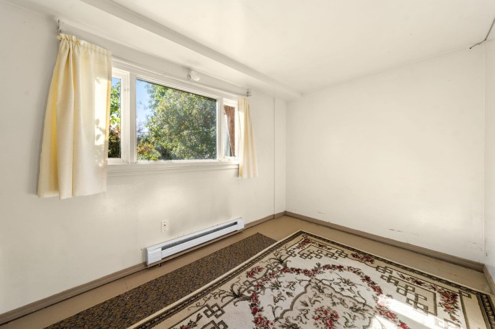 Photo 14 at 652 W 14th Street, Central Lonsdale, North Vancouver