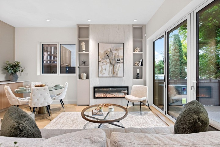 Photo 2 at 1 - 3315 W 10th Avenue, Kitsilano, Vancouver West