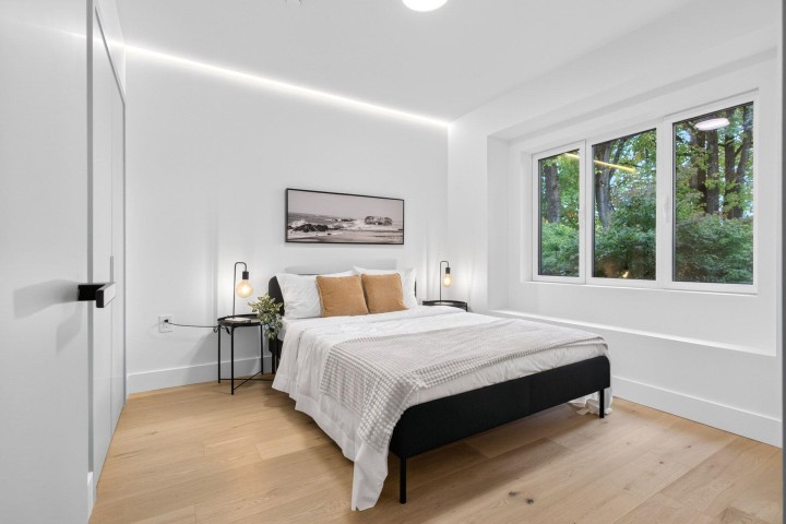 Photo 13 at 1 - 3315 W 10th Avenue, Kitsilano, Vancouver West