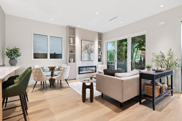 Photo 3 at 1 - 3315 W 10th Avenue, Kitsilano, Vancouver West