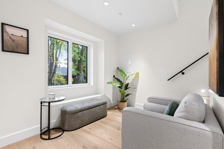 Photo 10 at 1 - 3315 W 10th Avenue, Kitsilano, Vancouver West