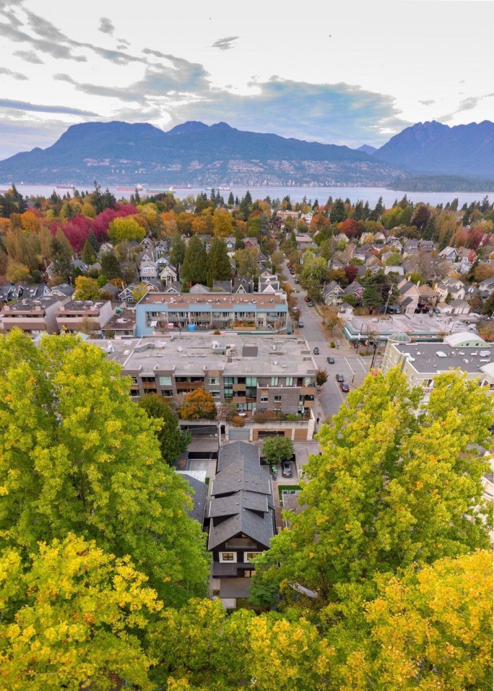 Photo 28 at 2 - 3315 W 10th Avenue, Kitsilano, Vancouver West