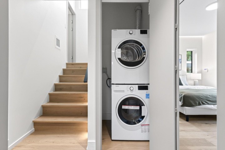 Photo 25 at 2 - 3315 W 10th Avenue, Kitsilano, Vancouver West