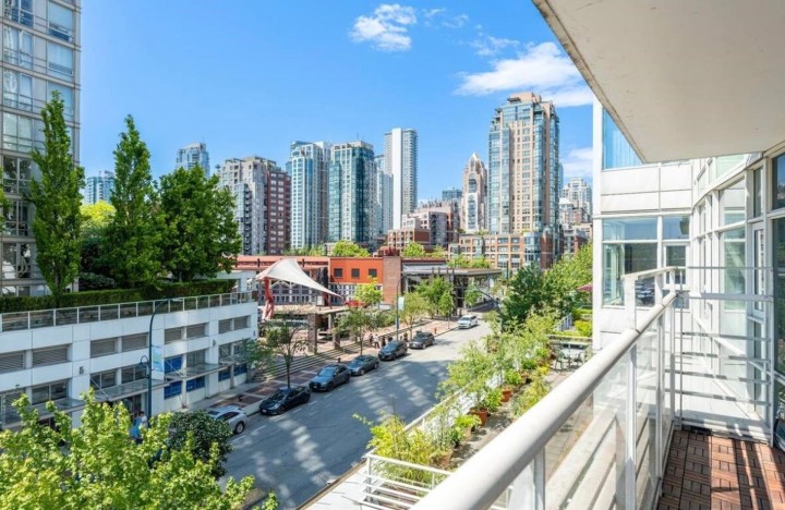 Photo 26 at 501 - 1199 Marinaside Crescent, Yaletown, Vancouver West