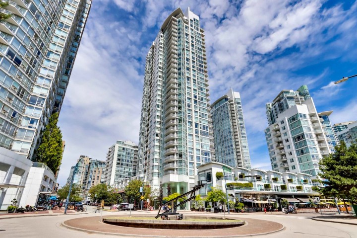 Photo 29 at 501 - 1199 Marinaside Crescent, Yaletown, Vancouver West