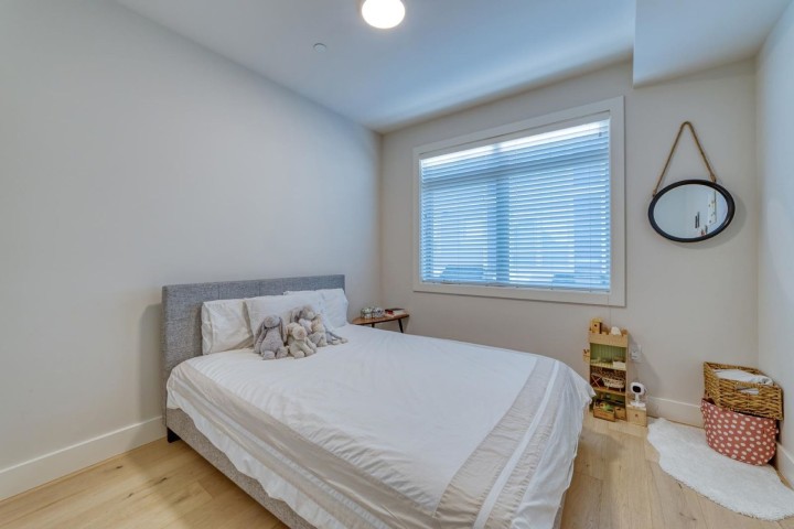 Photo 16 at 4 - 115 W Queens Road, Upper Lonsdale, North Vancouver