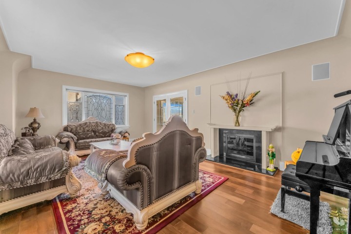 Photo 5 at 4389 Locarno Crescent, Point Grey, Vancouver West