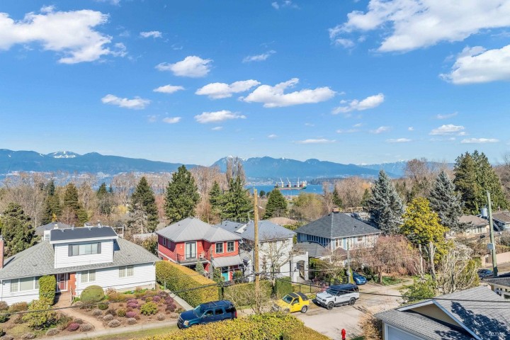 Photo 37 at 4389 Locarno Crescent, Point Grey, Vancouver West