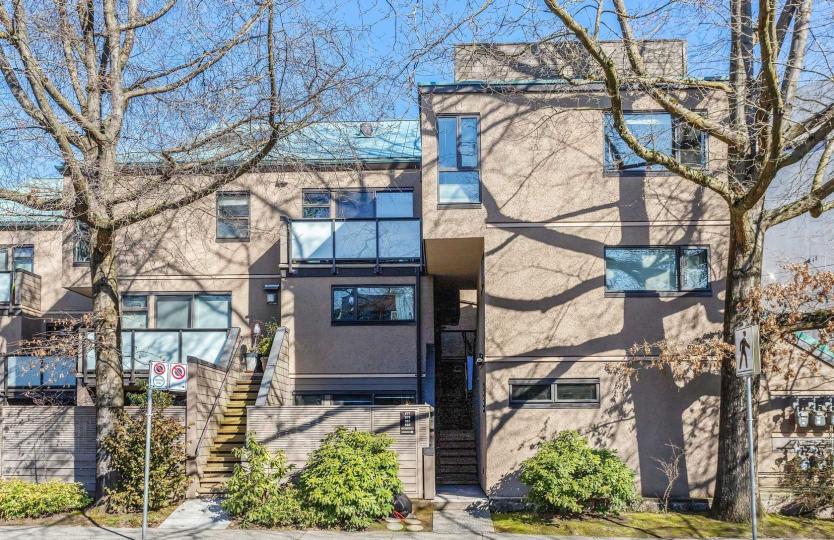 681 Moberly Road, False Creek, Vancouver West 