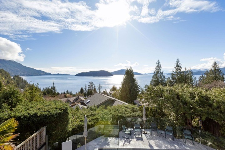 Photo 14 at 35 Periwinkle Place, Lions Bay, West Vancouver