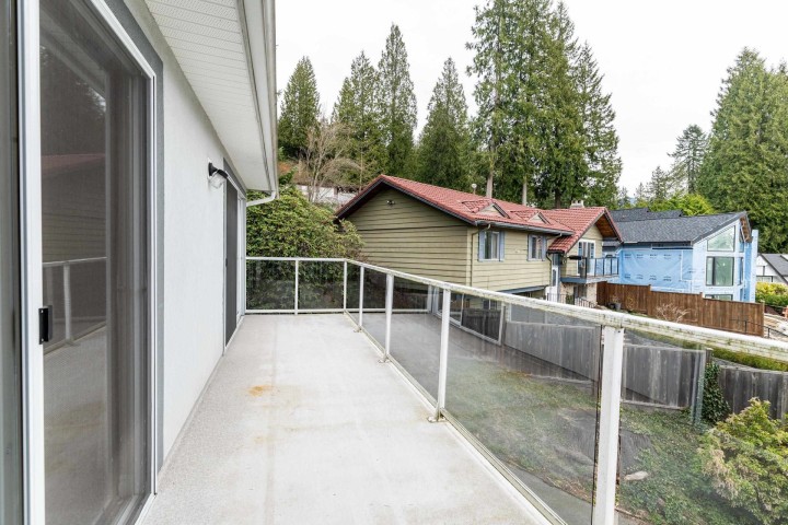 Photo 37 at 970 Frederick Place, Lynn Valley, North Vancouver