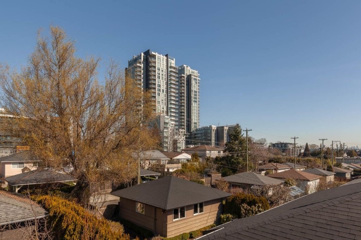 Photo 22 at 585 W 60th Avenue, Marpole, Vancouver West