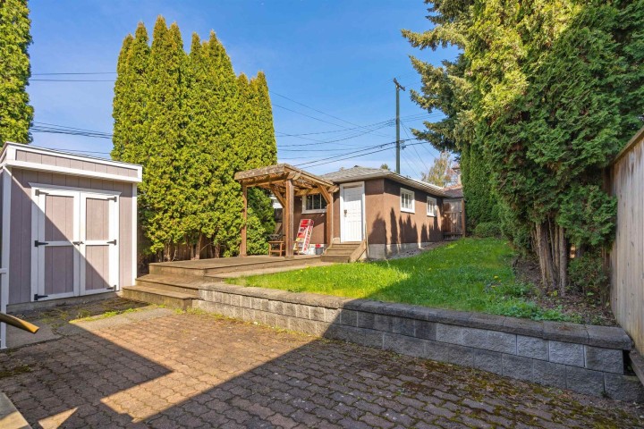 Photo 28 at 4738 Beatrice Street, Victoria VE, Vancouver East