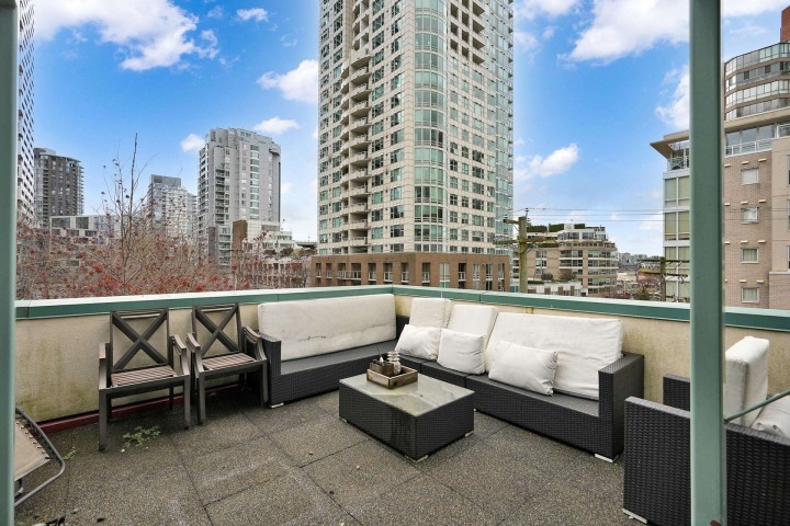 Photo 19 at 1489 Hornby Street, Yaletown, Vancouver West