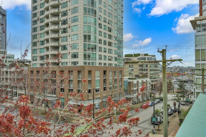 Photo 22 at 1489 Hornby Street, Yaletown, Vancouver West