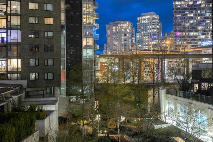 Photo 22 at 503 - 1495 Richards Street, Yaletown, Vancouver West