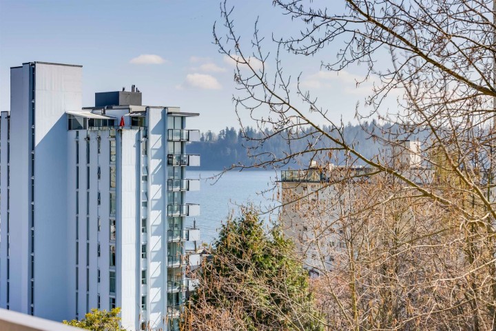 Photo 10 at 604 - 1930 Marine Drive, Ambleside, West Vancouver