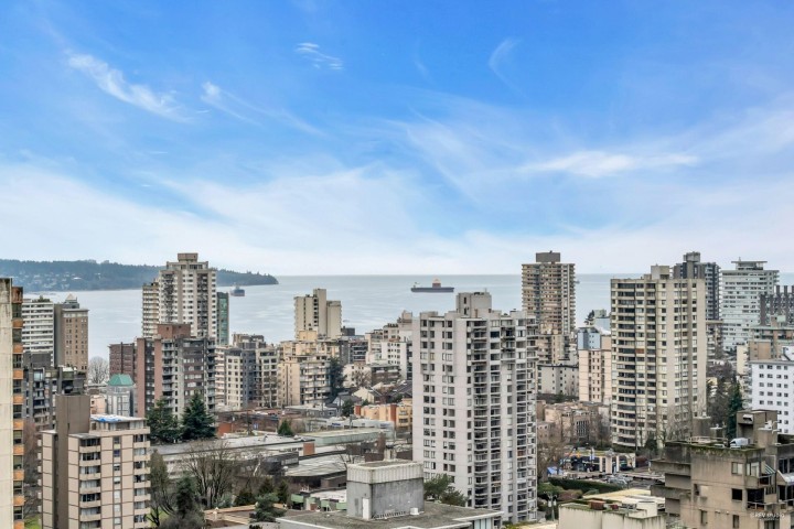 Photo 25 at 2404 - 620 Cardero Street, Coal Harbour, Vancouver West